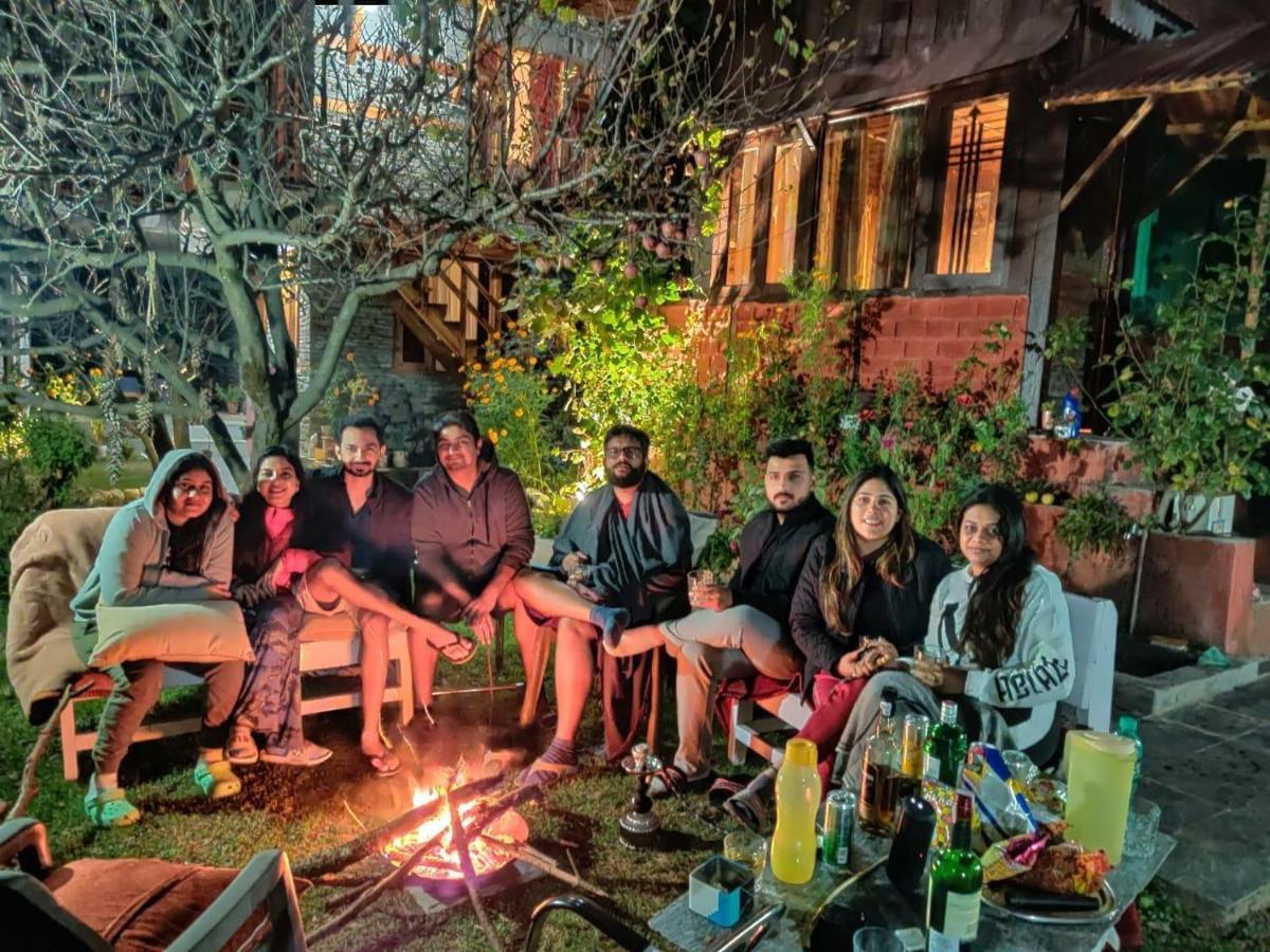 Ishan Log Huts-A Boutique Home Stay Banjār Kültér fotó
