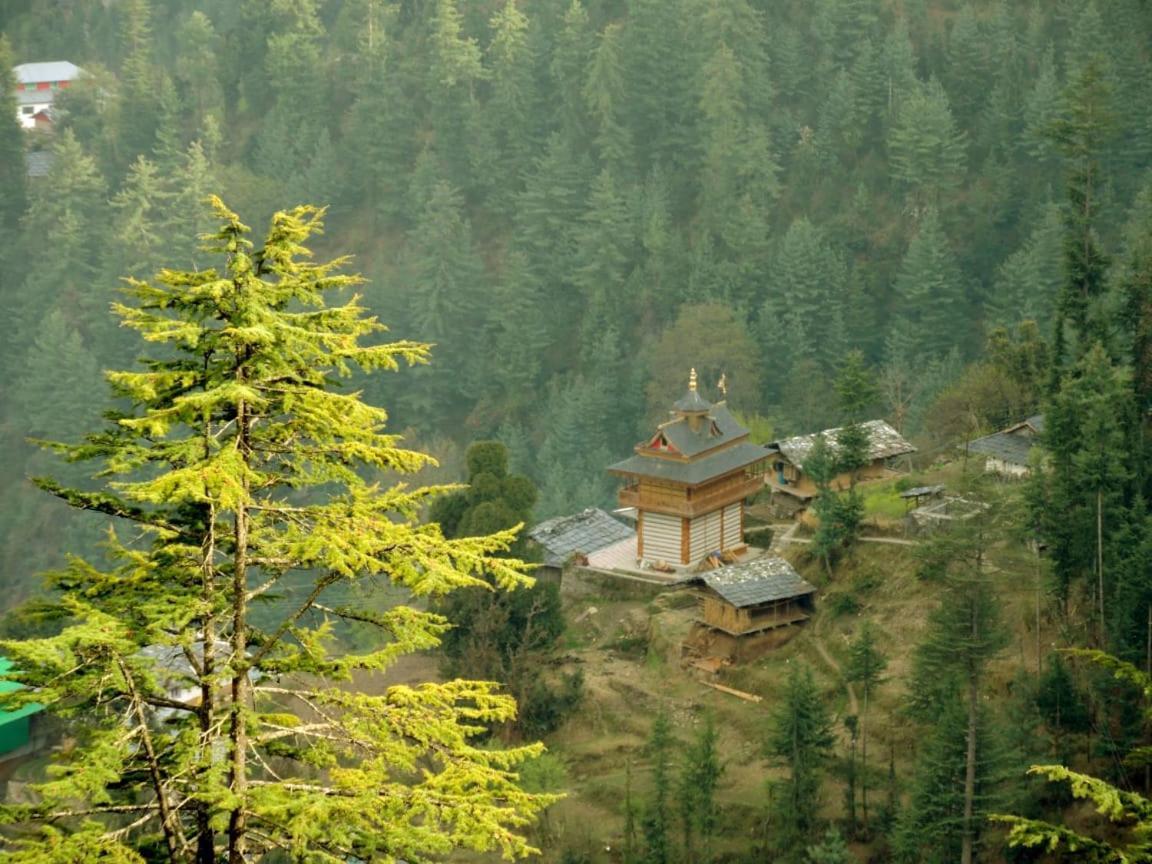 Ishan Log Huts-A Boutique Home Stay Banjār Kültér fotó