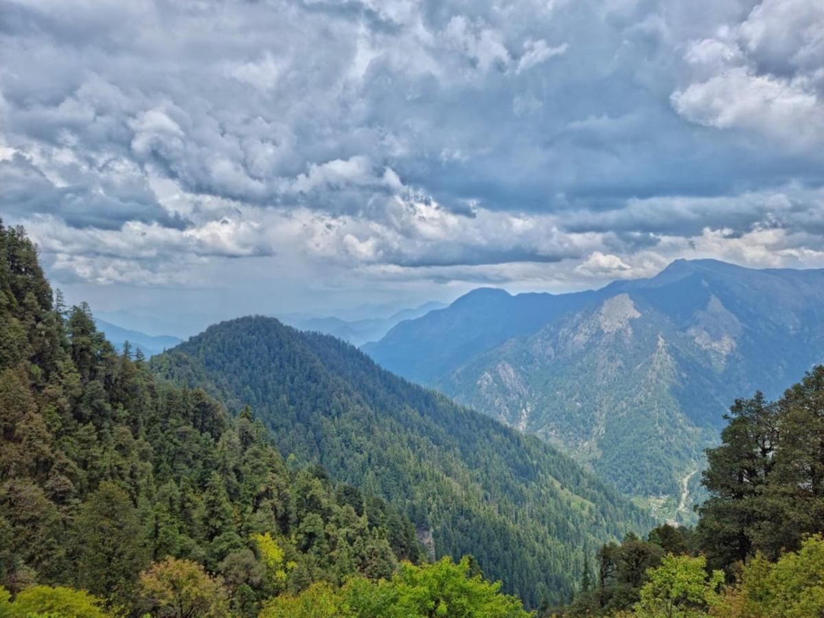 Ishan Log Huts-A Boutique Home Stay Banjār Kültér fotó
