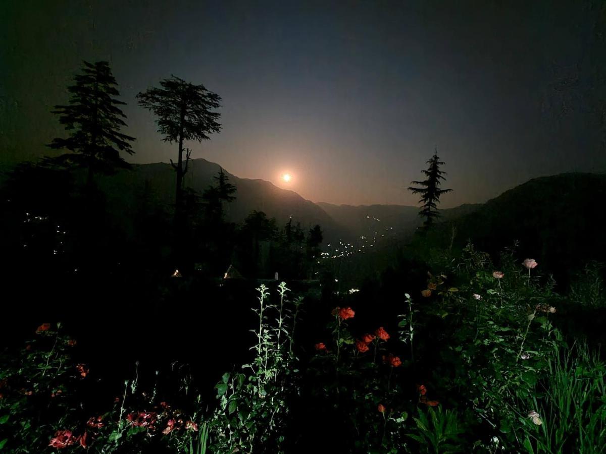 Ishan Log Huts-A Boutique Home Stay Banjār Kültér fotó