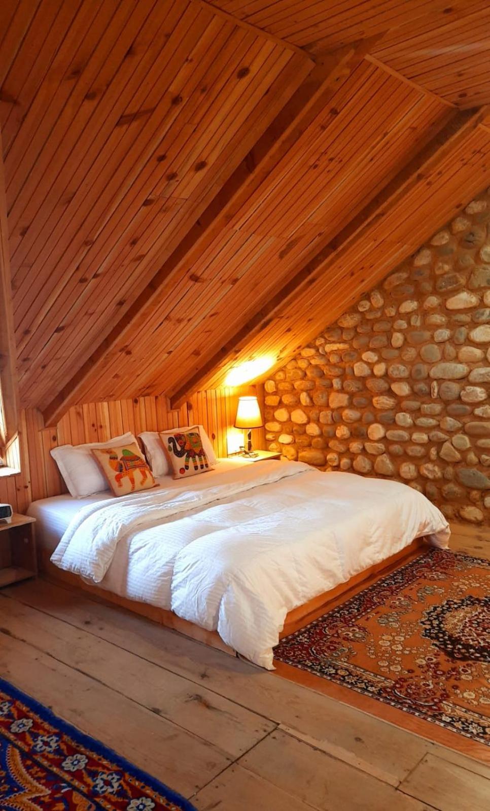 Ishan Log Huts-A Boutique Home Stay Banjār Kültér fotó