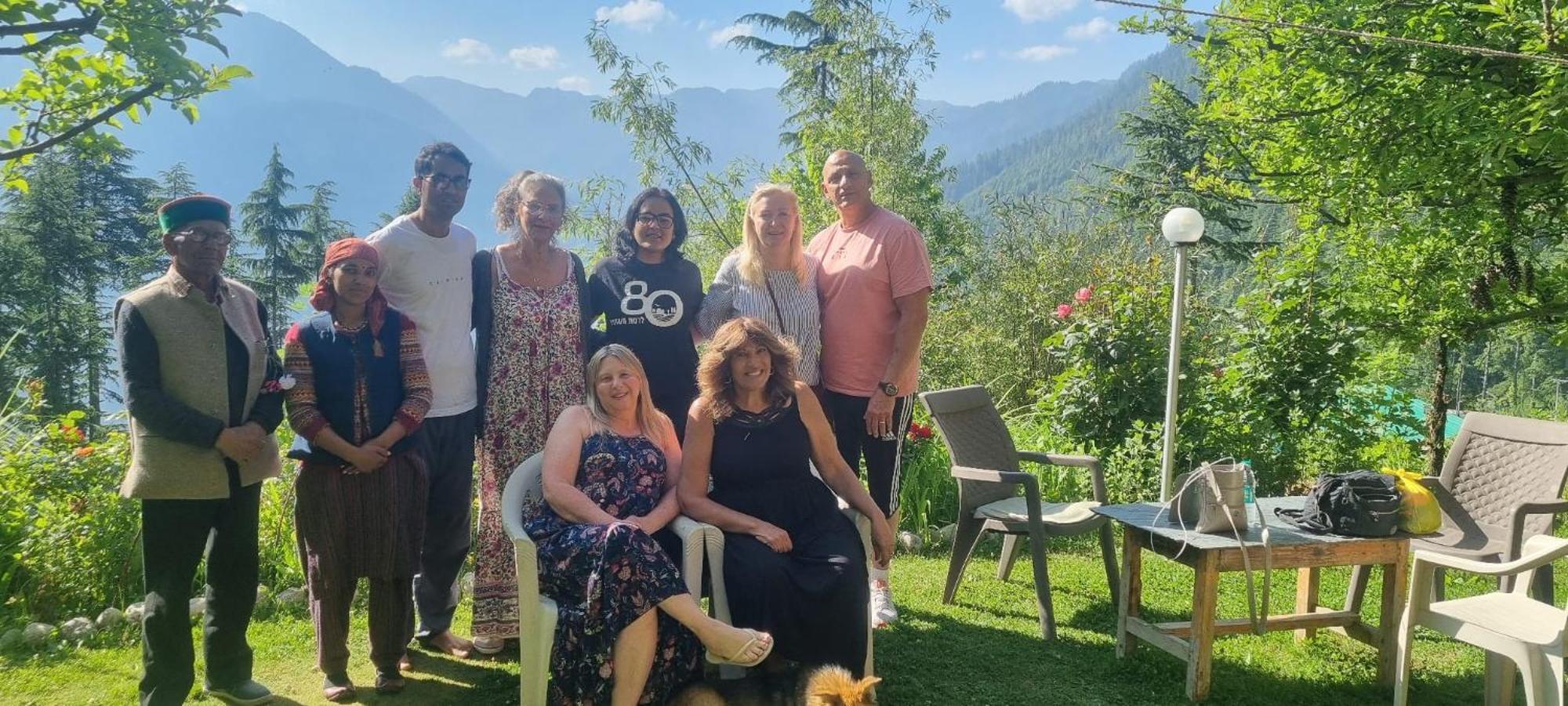 Ishan Log Huts-A Boutique Home Stay Banjār Kültér fotó